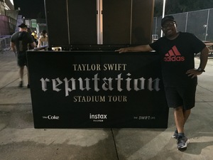 Taylor Swift Reputation Stadium Tour