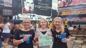 Taylor Swift Reputation Stadium Tour