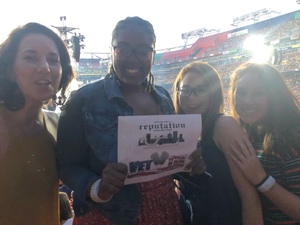 Taylor Swift Reputation Stadium Tour