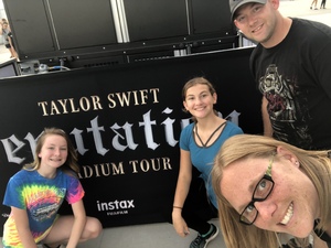 Taylor Swift Reputation Stadium Tour - Pop