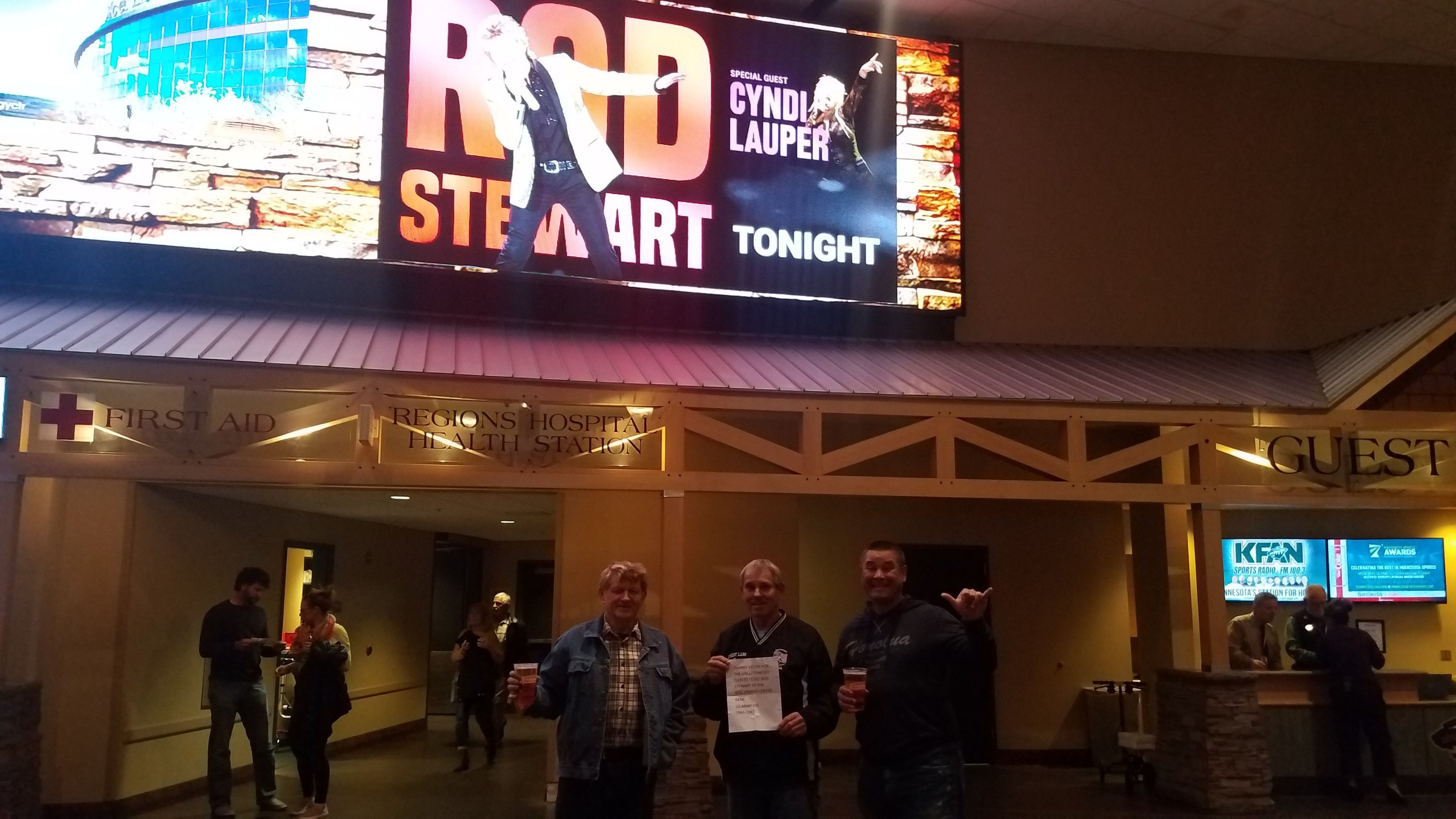 Rod Stewart W/ Special Guest Cyndi Lauper - Pop