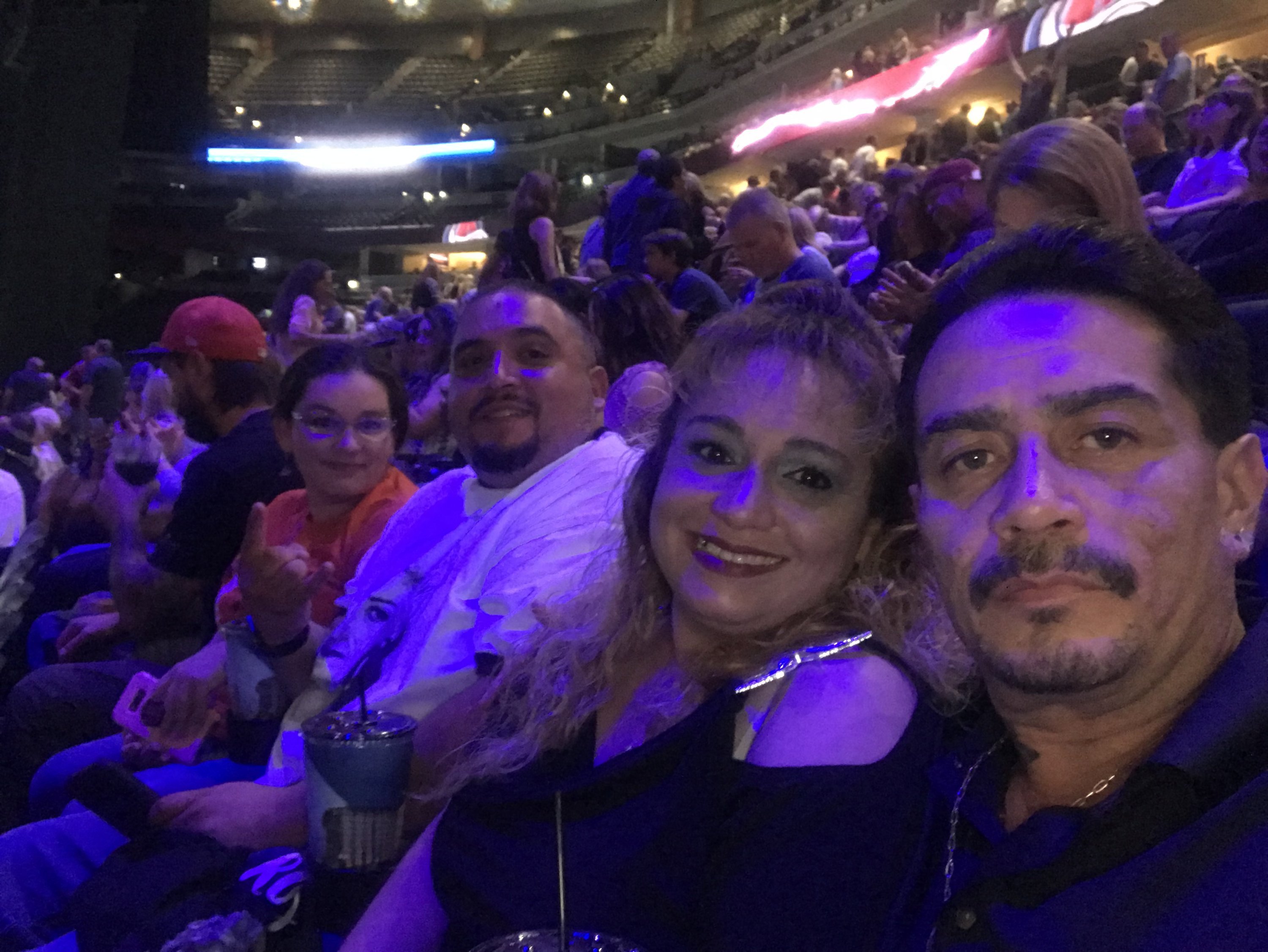 Rod Stewart & Cindi Lauper Live