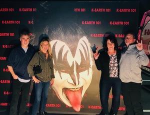 Kiss: End of the Road World Tour - Pop