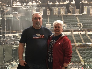 Blake Shelton: Friends & Heroes 2019 - Country