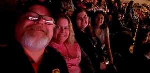Blake Shelton: Friends & Heroes 2019 - Country