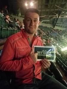 Blake Shelton: Friends & Heroes 2019 - Country