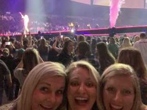 Carrie Underwood: the Cry Pretty Tour 360 - Country