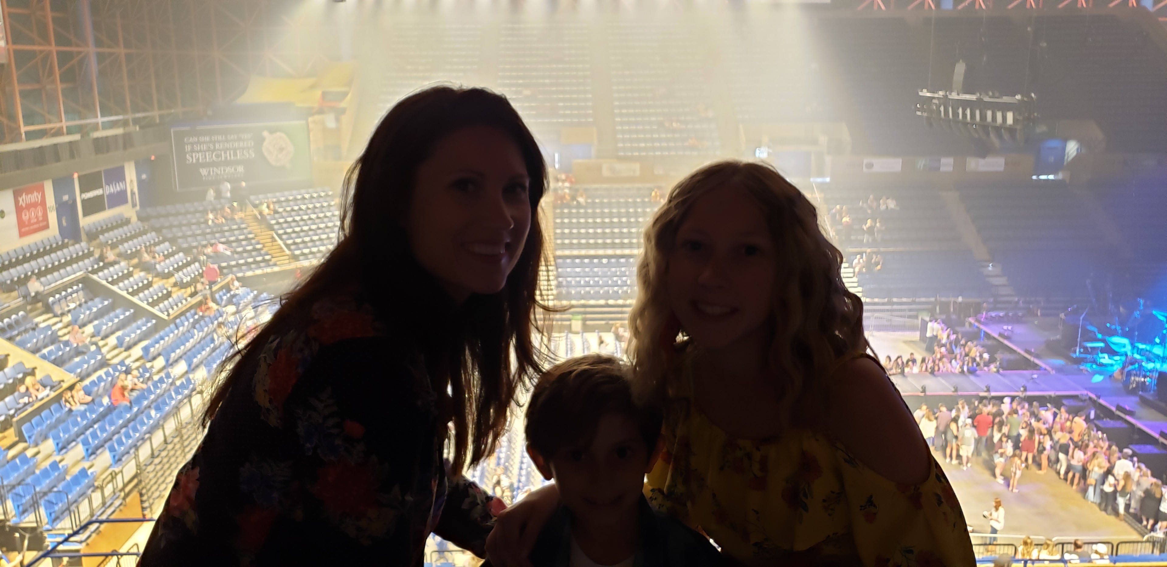 Kelsea Ballerini: Miss Me More Tour With Brett Young With Special Guest Brandon Ratcliff