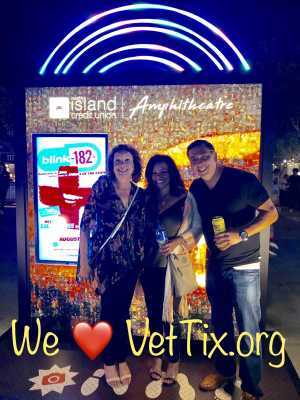 Blink-182 & Lil Wayne - Pop