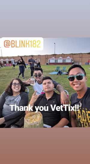 Blink-182 & Lil Wayne - Pop