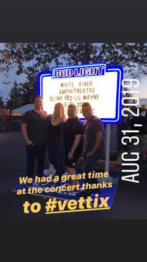 Blink-182 & Lil Wayne - Pop