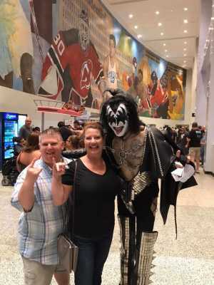 Kiss: End of the Road World Tour - Pop