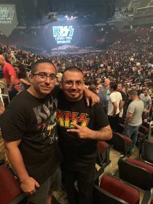 Kiss: End of the Road World Tour - Pop