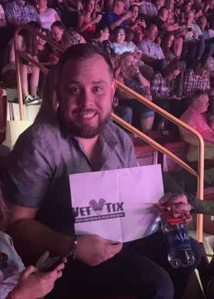 Carrie Underwood: the Cry Pretty Tour 360