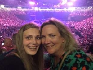 Carrie Underwood: the Cry Pretty Tour 360