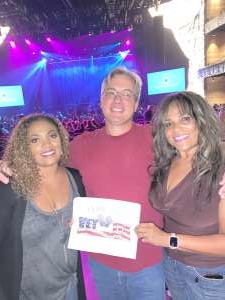 Silence the Violence - Benefit Concert: Katy Perry, Norah Jones, Mavis Staples, the Celebration Gospel Choir, Jeremy Elliot