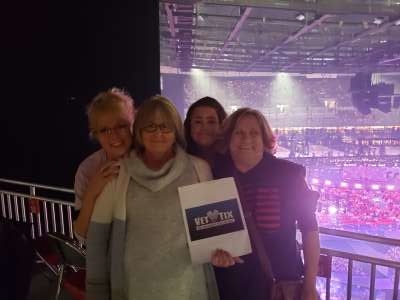 Carrie Underwood: the Cry Pretty Tour 360