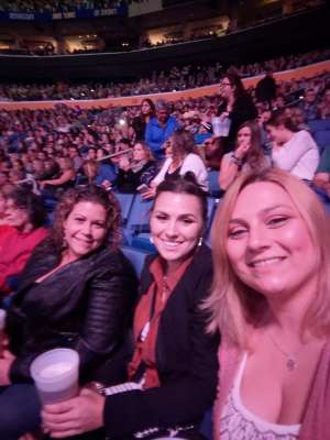 Carrie Underwood - the Cry Pretty Tour 360