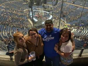 Carrie Underwood - the Cry Pretty Tour 360