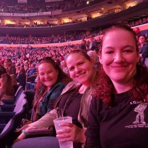 Carrie Underwood - the Cry Pretty Tour 360