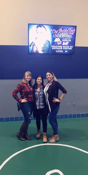 Carrie Underwood - the Cry Pretty Tour 360