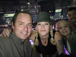 Carrie Underwood - the Cry Pretty Tour 360