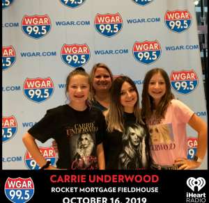 Carrie Underwood: the Cry Pretty Tour 360