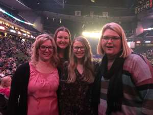 Miranda Lambert: Roadside Bars and Pink Guitars Tour