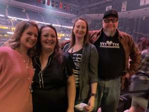 Miranda Lambert: Roadside Bars and Pink Guitars Tour