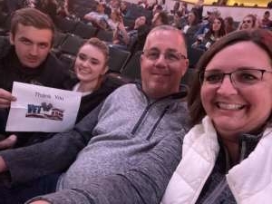 Miranda Lambert: Roadside Bars and Pink Guitars Tour