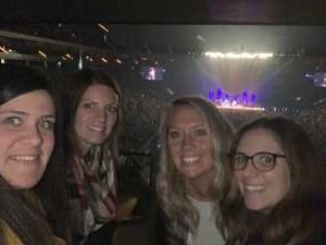 Miranda Lambert: Roadside Bars and Pink Guitars Tour