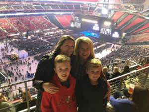 Atlive With Keith Urban and Blake Shelton