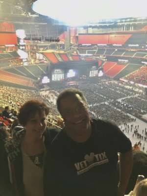 Atlive With Keith Urban and Blake Shelton