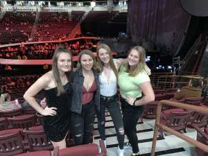 Ariana Grande: Sweetener World Tour