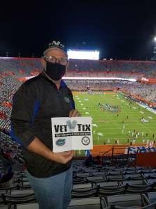 Florida Gators vs. Arkansas Razorbacks - Salute Those Who Serve Game - NCAA - Football