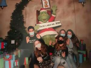 Grinch's Grotto - Westfield Old Orchard