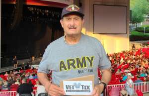 An Evening With Chicago and Their Greatest Hits