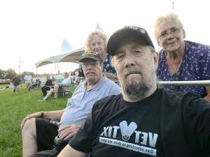 An Evening With Chicago and Their Greatest Hits