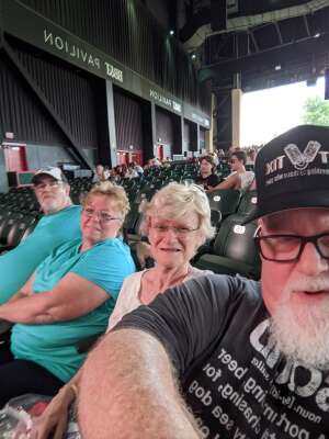 An Evening With Chicago and Their Greatest Hits