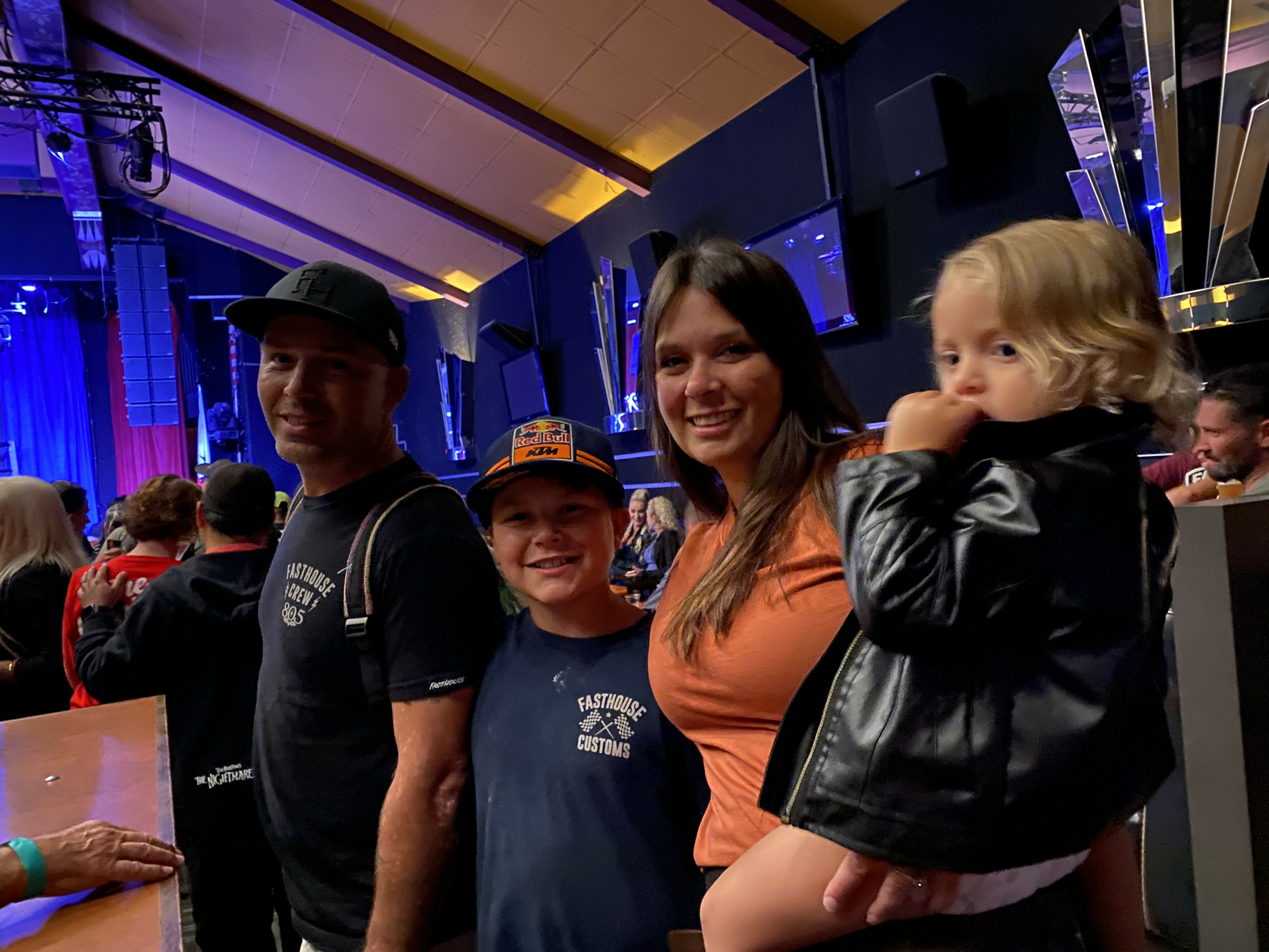 MicroMania – Micro Athletes and Wrestling