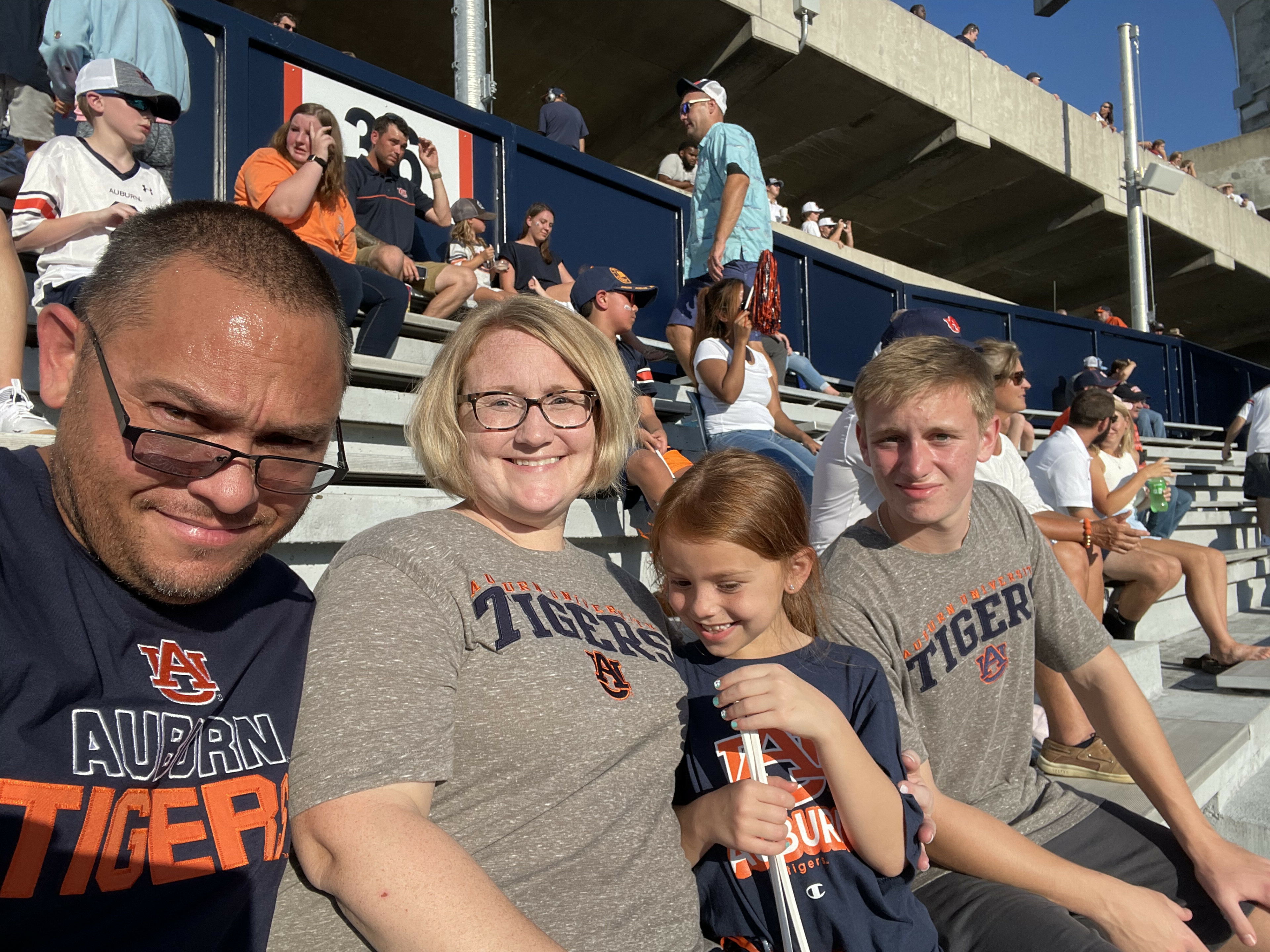 Auburn Tigers vs. Akron Zips - NCAA Football