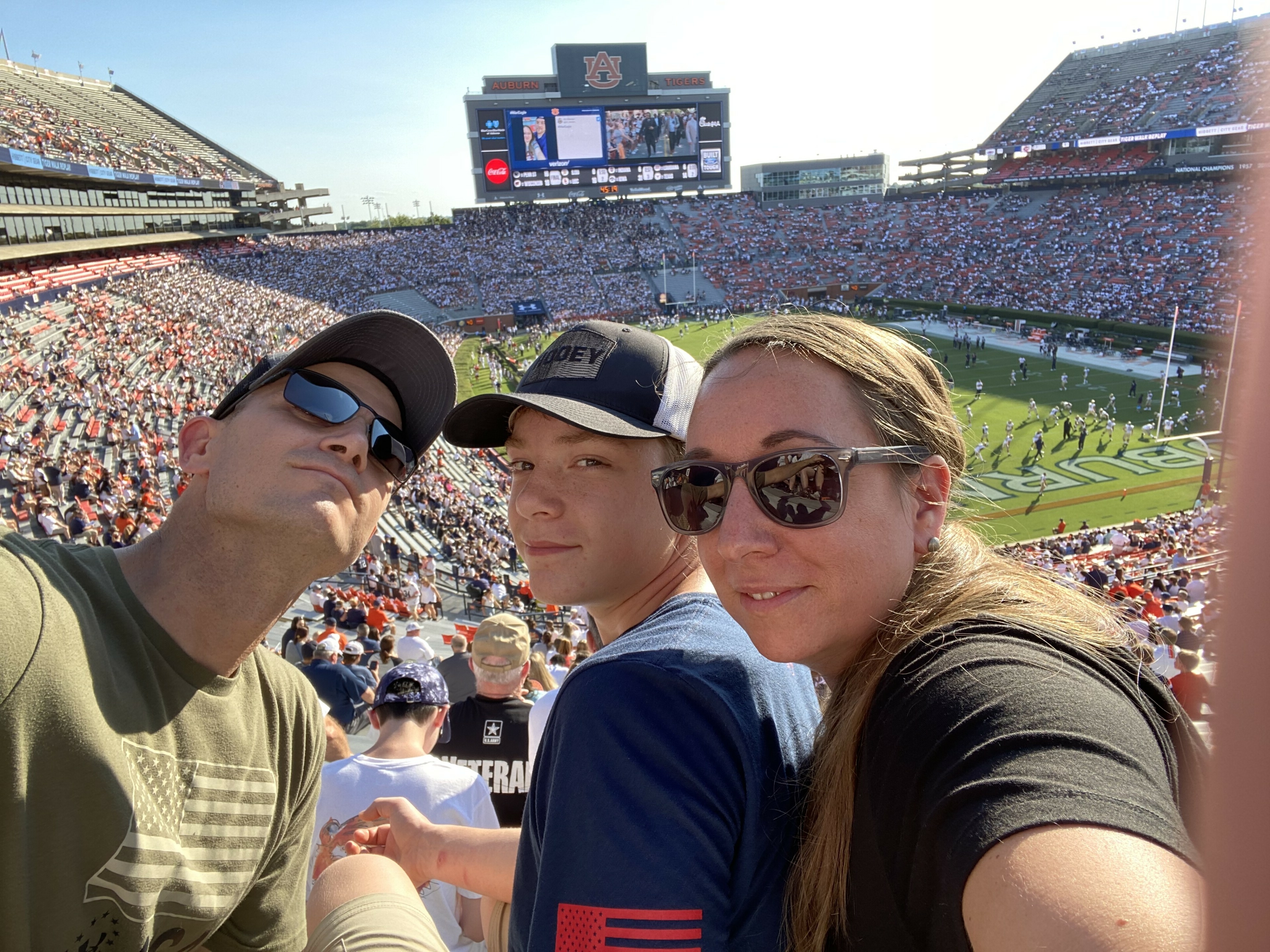 Auburn Tigers vs. Akron Zips - NCAA Football