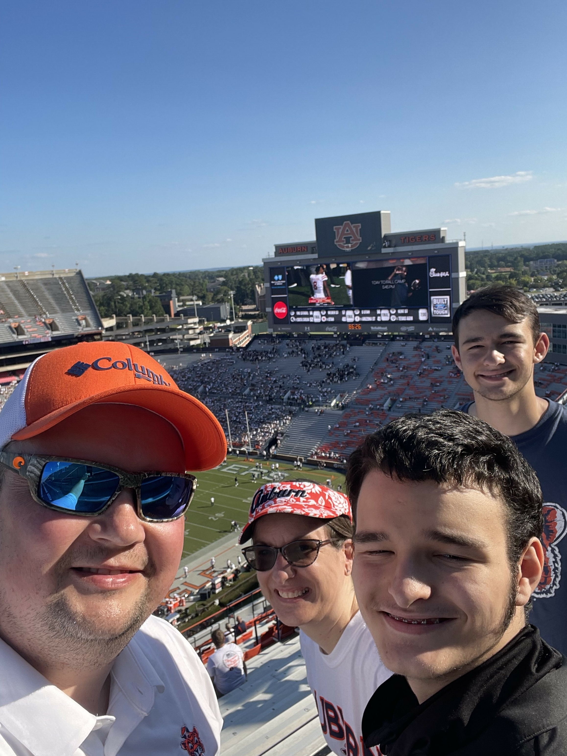 Auburn Tigers vs. Akron Zips - NCAA Football