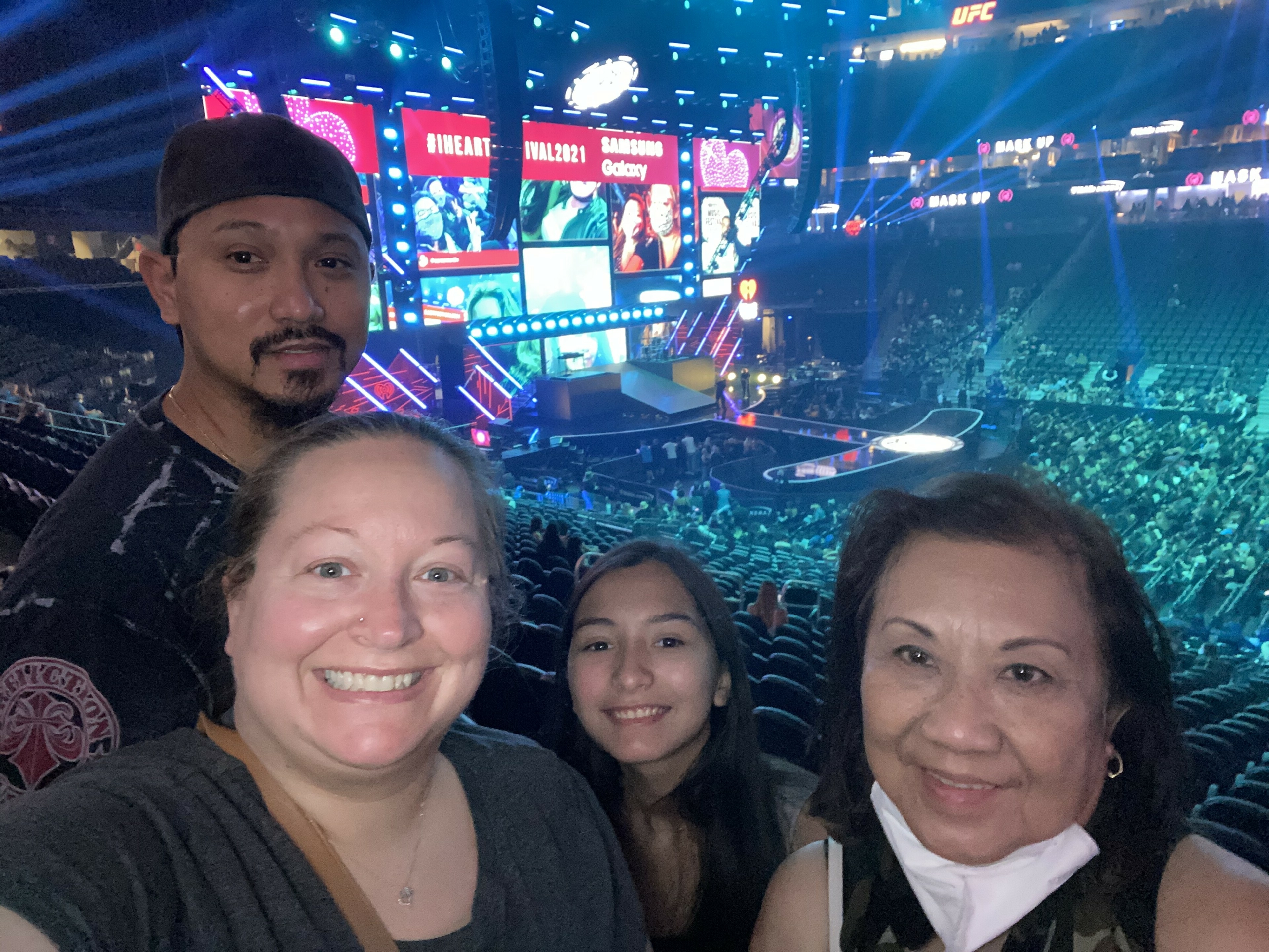 Iheartradio Music Festival - Billie Eilish, Coldplay, Journey, Khalid, Lil Baby and Sam Hunt