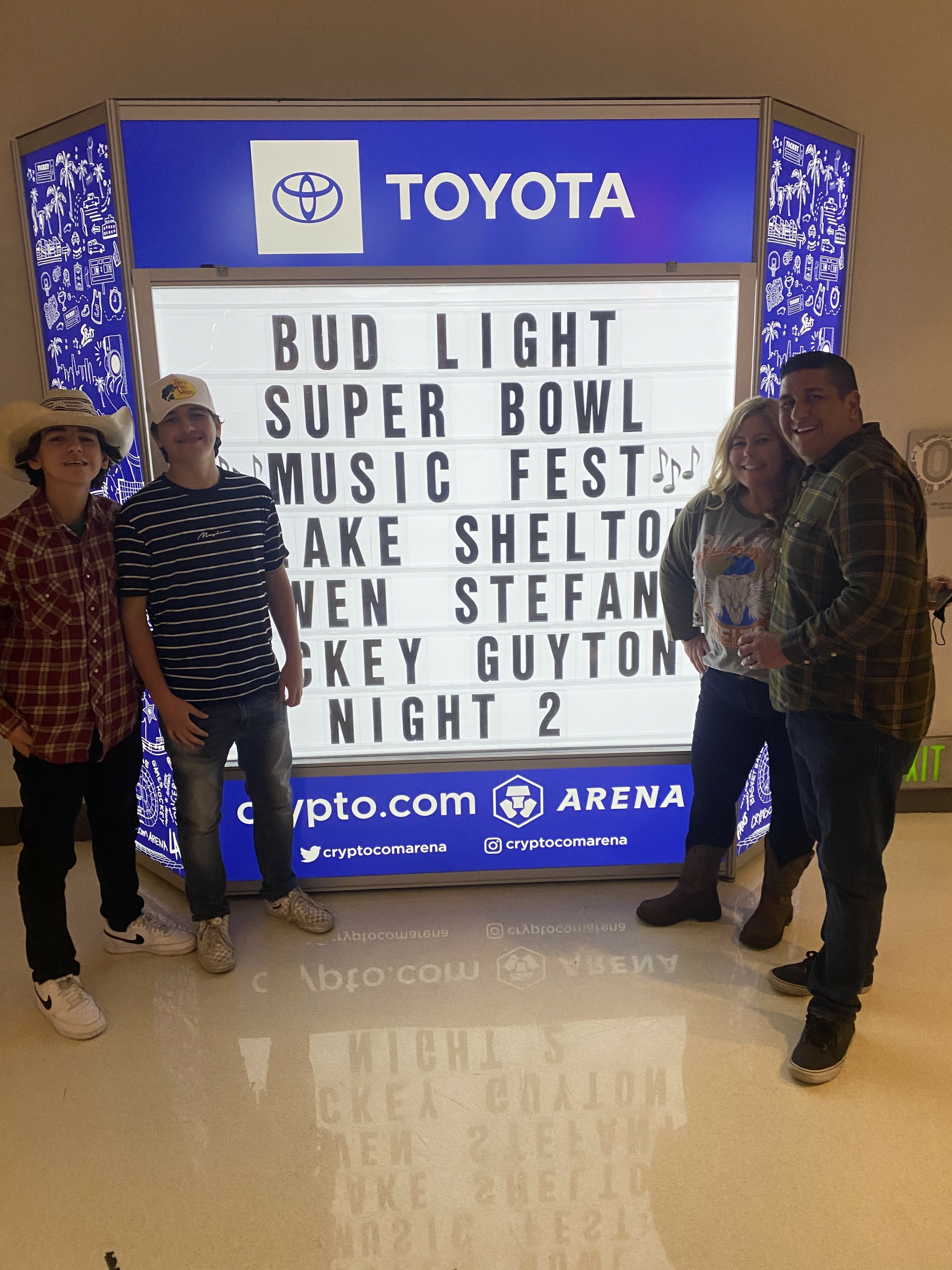 Event Feedback: Bud Light Super Bowl Music Fest: Blake Shelton & Gwen  Stefani