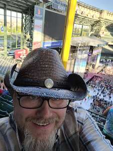 Kenny Chesney: Here and Now Tour -