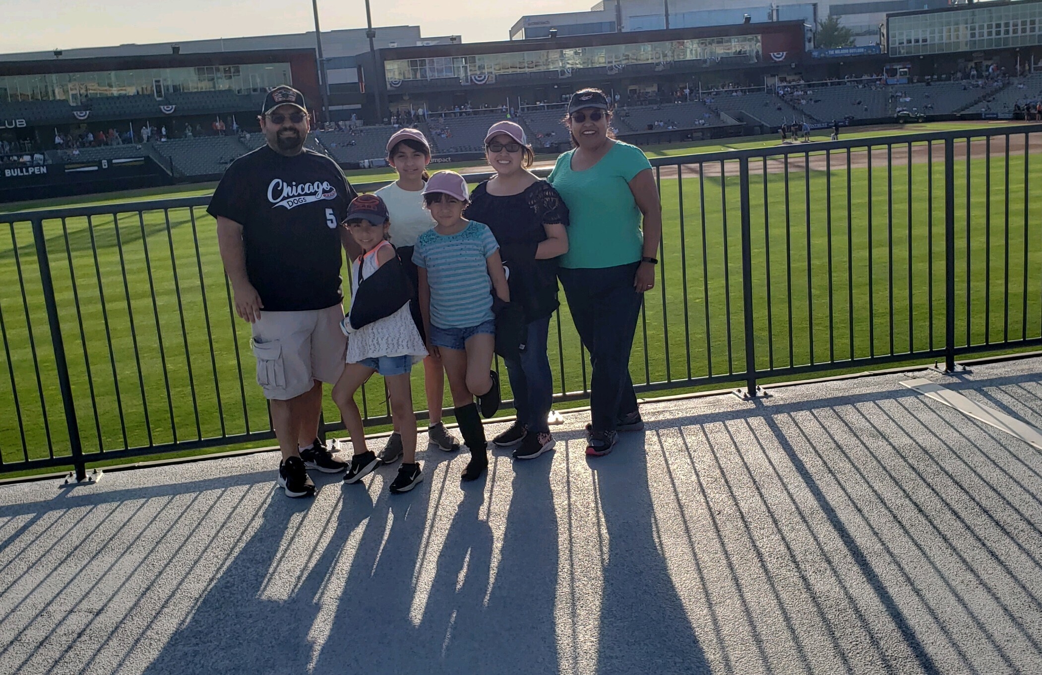 Chicago Dogs - MLB Partner League - vs. Gary Southshore Railcats - Opening Day Jersey Giveaway!