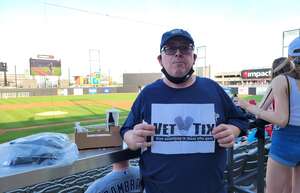 Chicago Dogs - MLB Partner League - vs. Gary Southshore Railcats - Opening Day Jersey Giveaway!