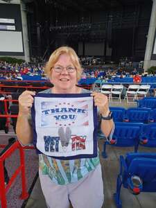 Chicago and Brian Wilson With Al Jardine and Blondie Chaplin