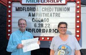 Chicago and Brian Wilson With Al Jardine and Blondie Chaplin